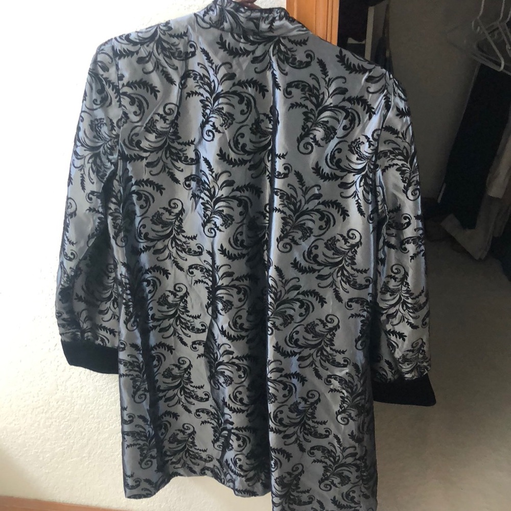 Patterned light jacket - Picture 2 of 2